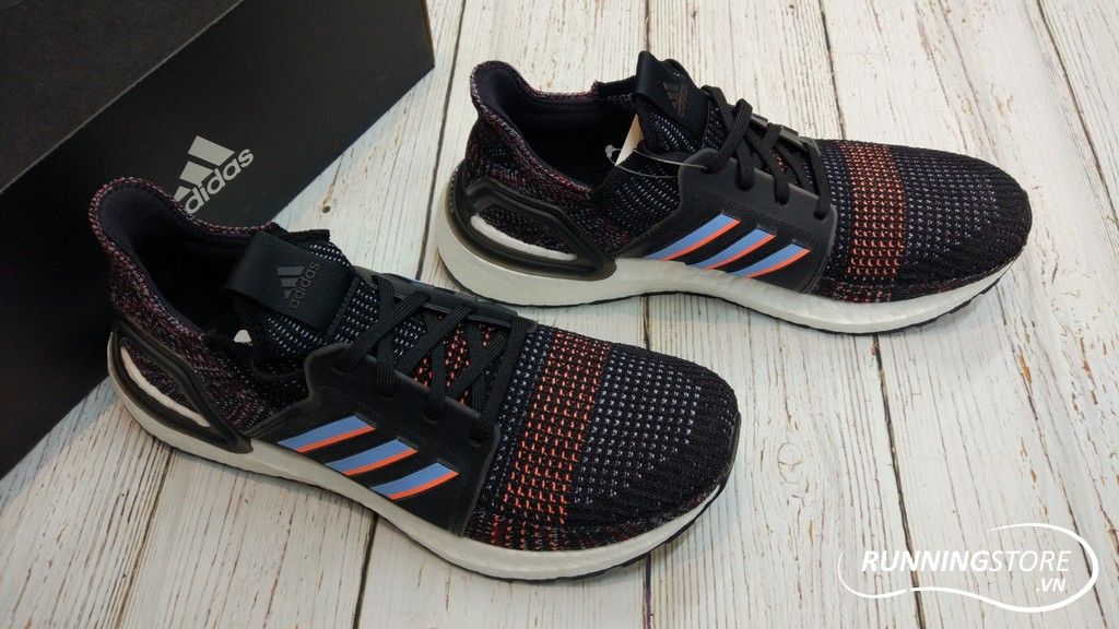 Adidas Ultraboost 2019 - Core Black / Glow Blue / Core Black-G54011