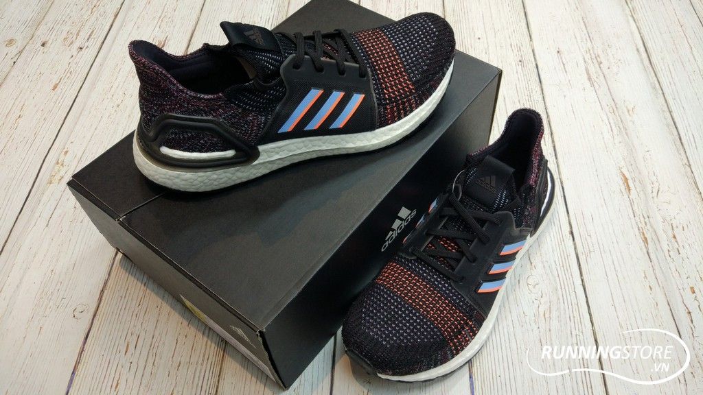 Adidas Ultraboost 2019 - Core Black / Glow Blue / Core Black-G54011