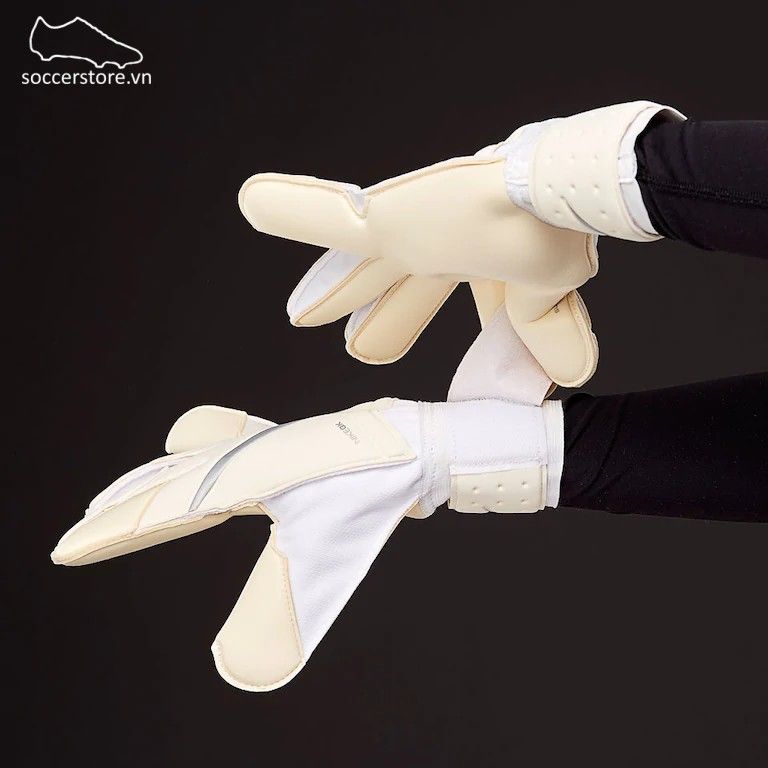 Nike Grip 3 - White/ Chrome GS0342-100