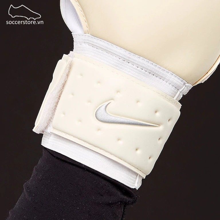 Nike Grip 3 - White/ Chrome GS0342-100