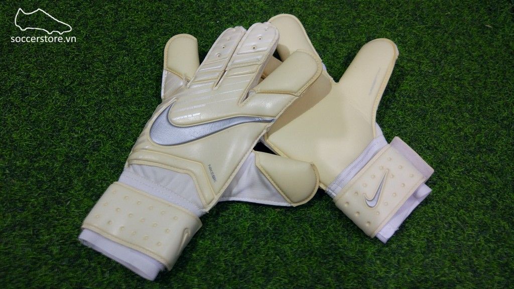 Nike Grip 3 - White/ Chrome GS0342-100