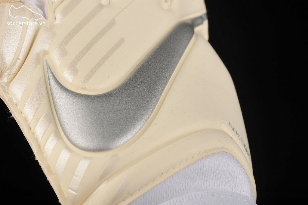 Nike Vapor Grip 3- White/ Chrome GS0347-100