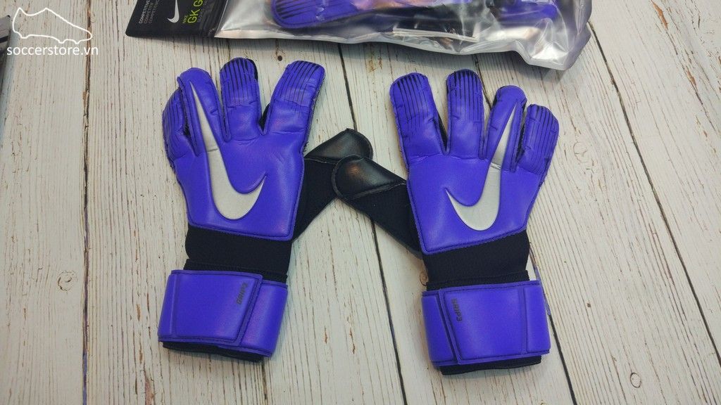 Nike Grip 3- Racer Blue/ Black/ Metallic Silver GK Gloves GS0360-410