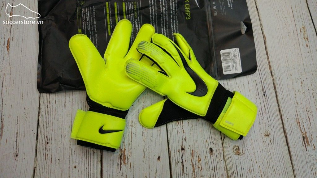 Nike Grip 3- Volt/ Black GS0360-702