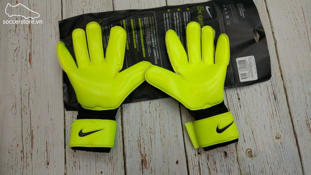 Nike Grip 3- Volt/ Black GS0360-702