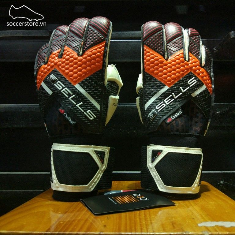Sells Wrap Climate Competition- Black/ Orange/ Red GK Gloves SGP151610