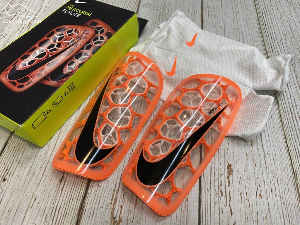 Nike Mercurial Flylite Shin Guard SP2121-060