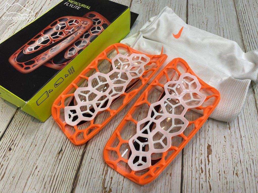 Nike Mercurial Flylite Shin Guard SP2121-060